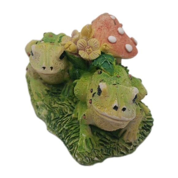 VTG Frogs Toads Mushroom Lilies Figurine Garden Sculpture Lawn Ornament Unique - Picture 2 of 9